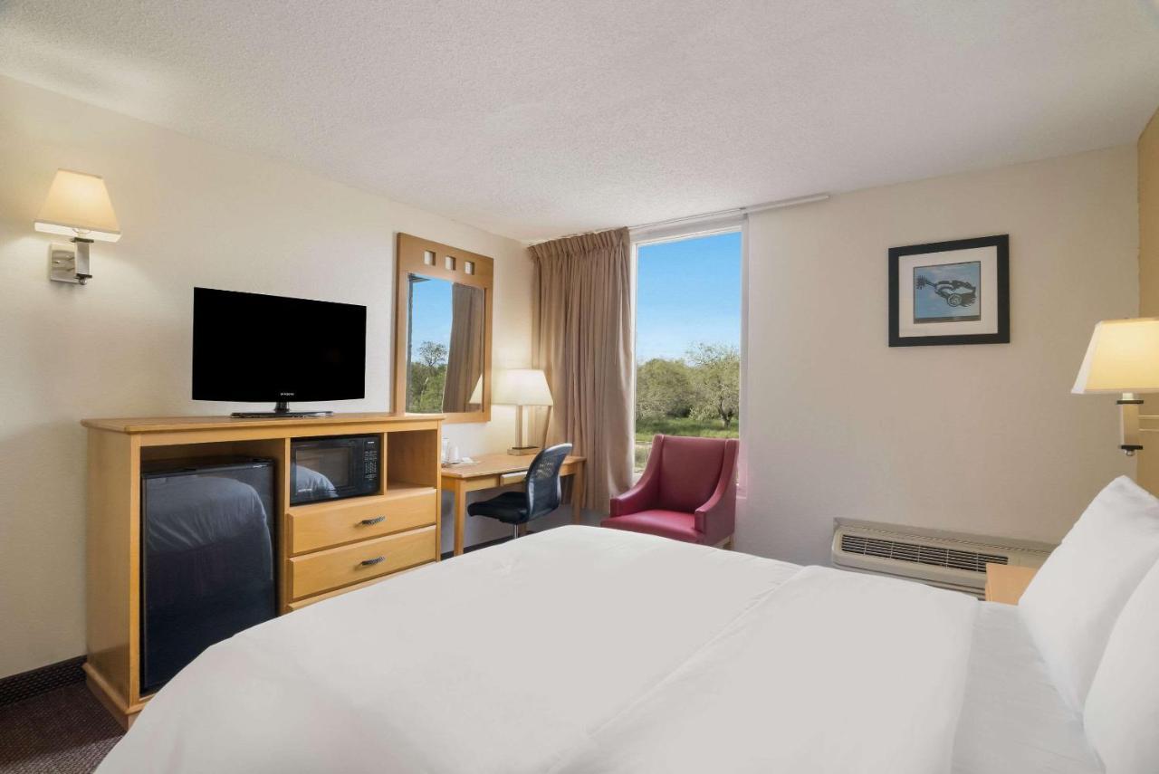 Quality Inn Alice ภายนอก รูปภาพ